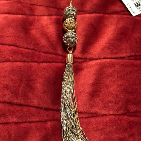 Necklace, ball and chains - Picture 2 of 7